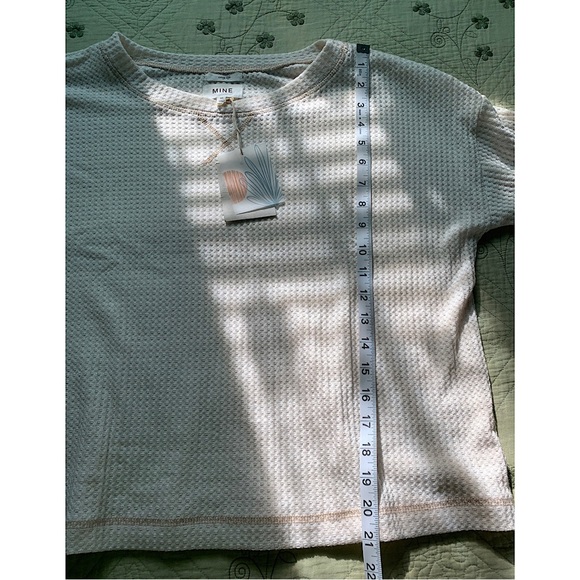 Cozy Crop Tee - Picture 2 of 4